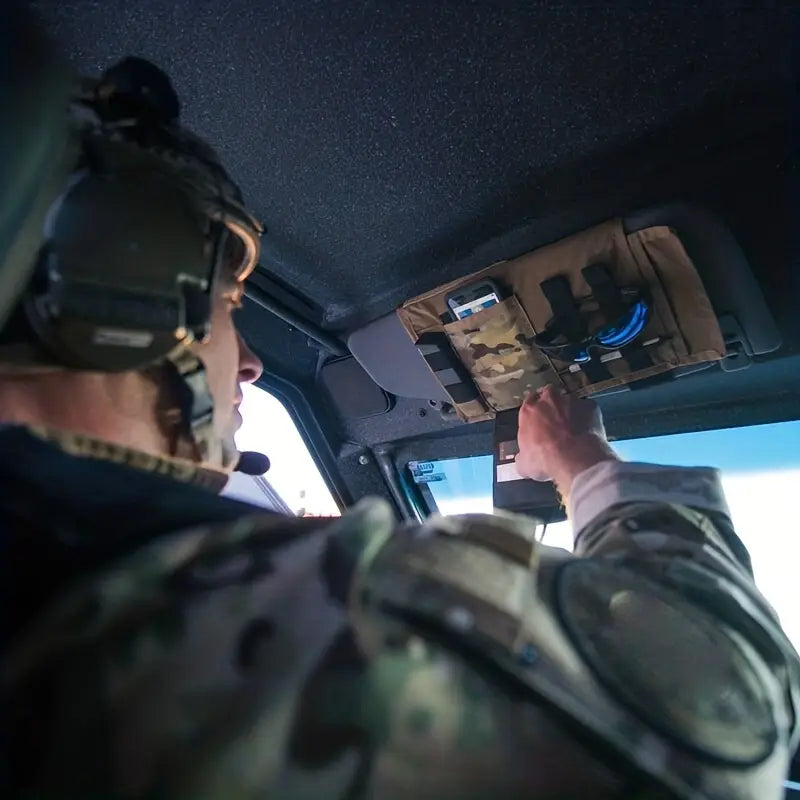 Geanta Tactica Crossbody Sistem MOLLE Impermeabil + Cadou 2 Petice si Carabiniere, Personalizare